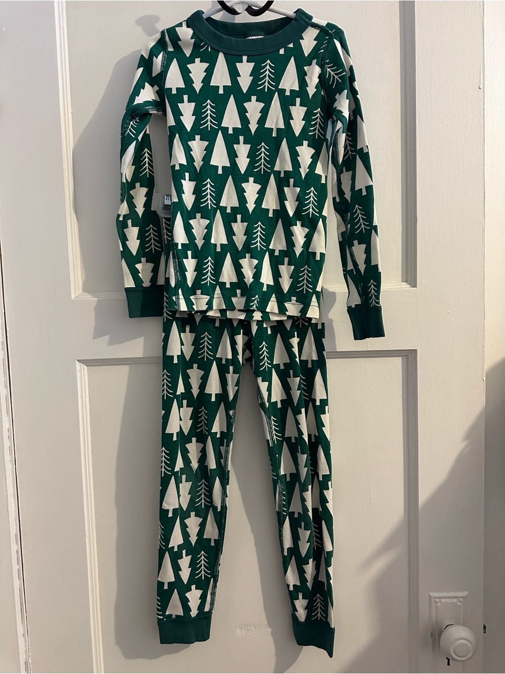 Hanna Andersson Kids Winter Green Christmas Tree Pajama Set Long Sleeve Pants